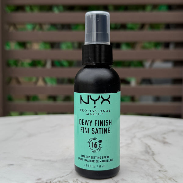 Nyx DEWY SETTING SPRAY - 60ml