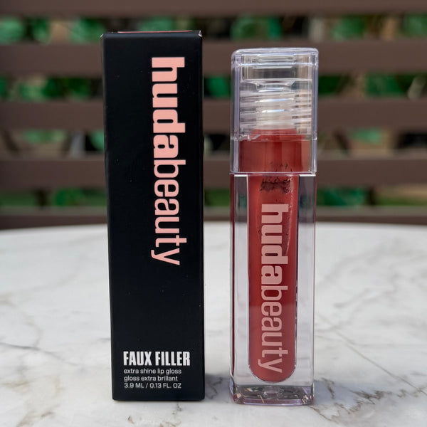 HUDA BEAUTY Faux Filler Shiny Non-Sticky Lip Gloss - Foxy