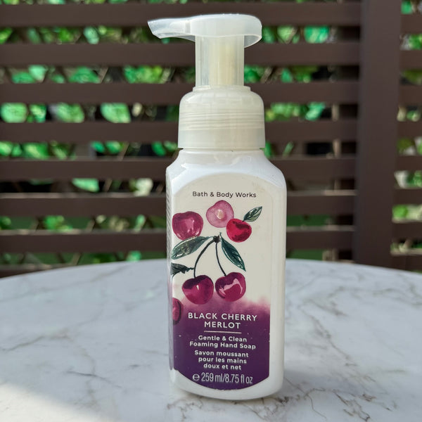 Bath & Body Body Works Black Cherry Merlot Gentle & Clean Foaming Hand Soap