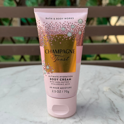 Bath & Body Works Champagne Toast
Travel Size Ultimate Hydration Body Cream