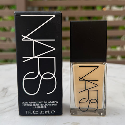 NARS Light Reflecting Advanced Skincare Medium Coverage Foundation