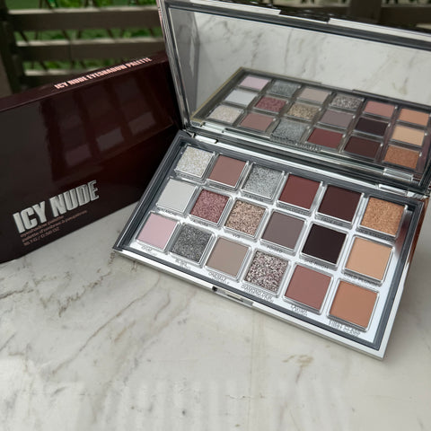 Huda Beauty Icy Nude Eyeshadow Palette