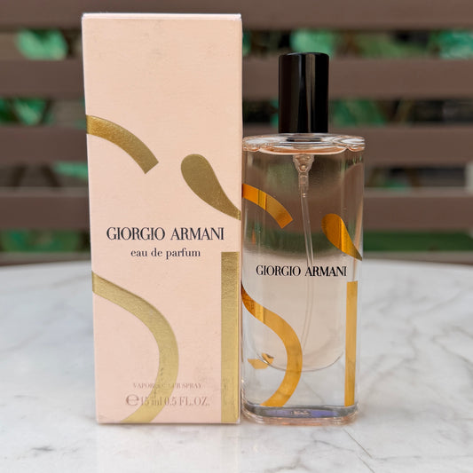 Armani Beauty 
Sì Eau de Parfum with Vanilla & Blackcurrant and Rose -15ml