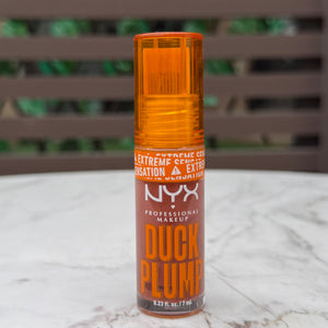 NYX DUCK PLUMP HIGH PIGMENT PLUMPING LIP GLOSS - Brown Of Applause