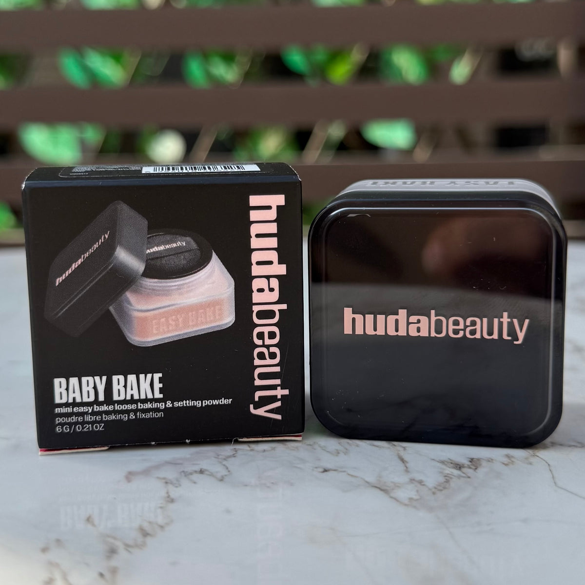 Huda Beauty Mini Easy Bake Loose Baking & Setting Powder