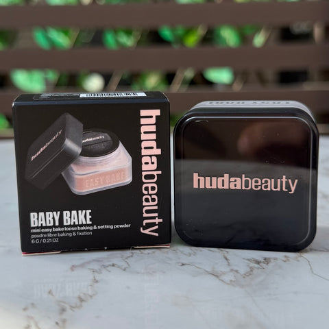 Huda Beauty Mini Easy Bake Loose Baking & Setting Powder