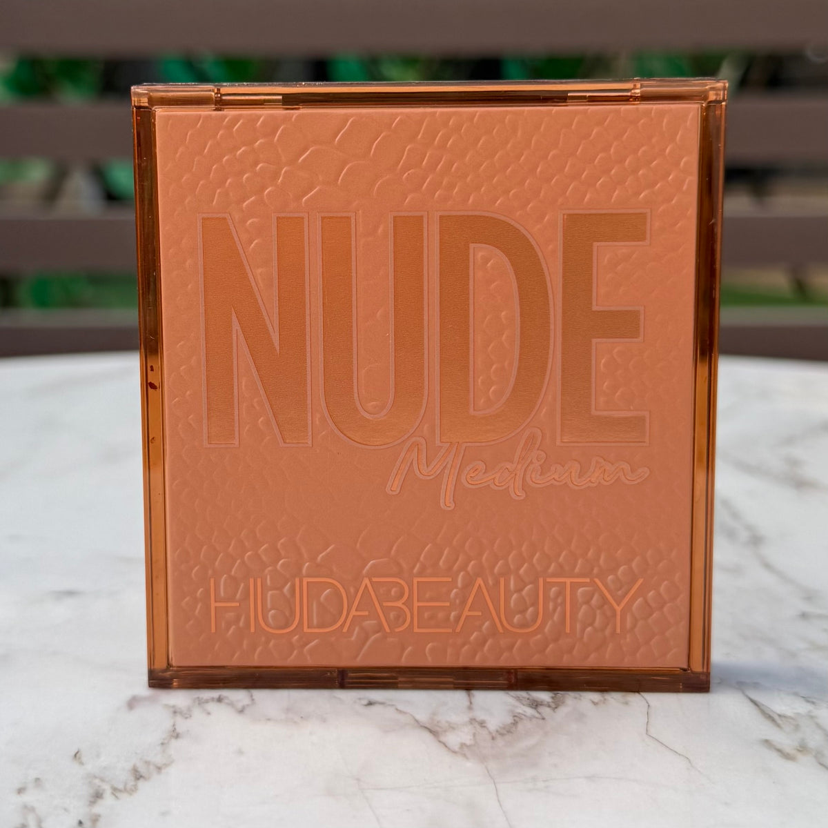 HUDA BEAUTY Nude Obsessions Eyeshadow Palette - Medium