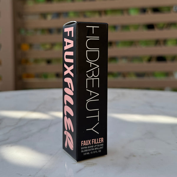 HUDA BEAUTY Faux Filler Shiny Non-Sticky Lip Gloss
