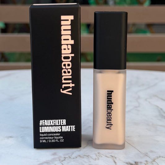 HUDA BEAUTY #FauxFilter Matte Buildable Coverage Waterproof Concealer - New Packing
