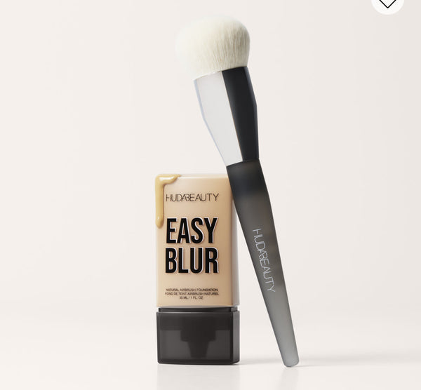 Huda Beauty Easy Blur Mini Base Brush