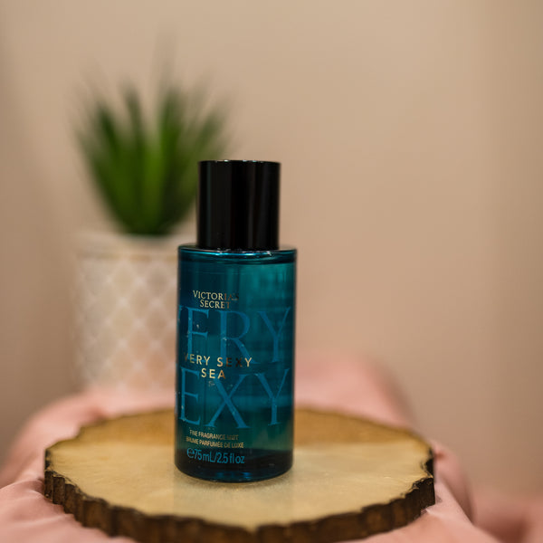 Victoria’s Secret Very Sexy Sea Fine Fragrance Travel Size Mist