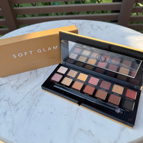 Anastasia Beverly Hills Soft Glam Eyeshadow Palette