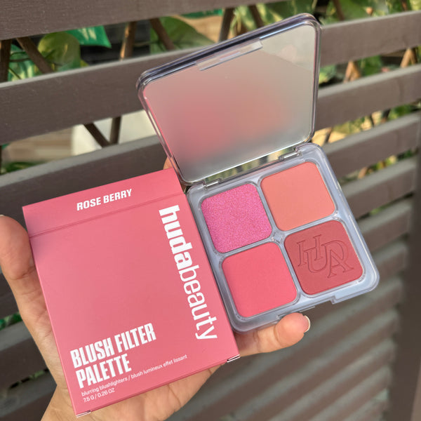 HUDA BEAUTY Blush Filter Blurring Blushlighters Palette